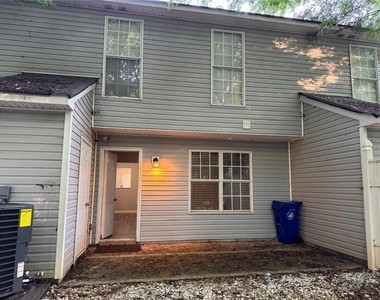 3833 Waldrop Lane - Photo Thumbnail 4