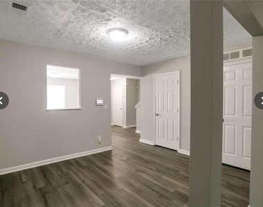 3833 Waldrop Lane - Photo Thumbnail 5