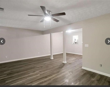 3833 Waldrop Lane - Photo Thumbnail 6