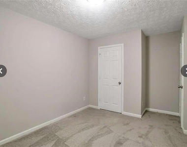 3833 Waldrop Lane - Photo Thumbnail 13