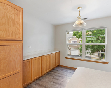 2405 Wilton Lane - Photo Thumbnail 8