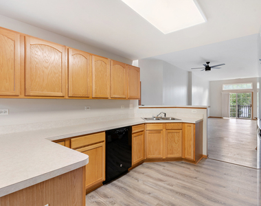 2405 Wilton Lane - Photo Thumbnail 10