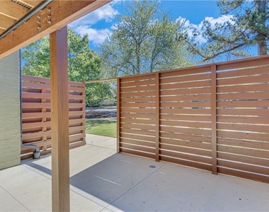 710 Jesse Jewell Parkways Se - Photo Thumbnail 1