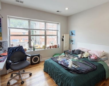2046 W Touhy Avenue - Photo Thumbnail 5