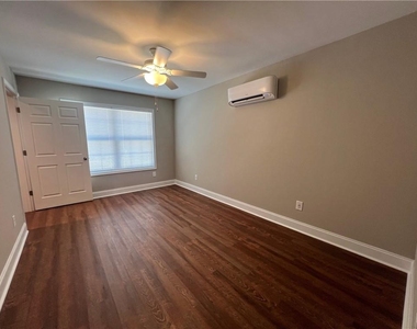19 Myrtle Drive - Photo Thumbnail 4