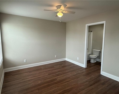 768 Grove Street - Photo Thumbnail 11