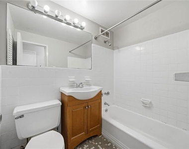 215 Piedmont Avenue Ne - Photo Thumbnail 11