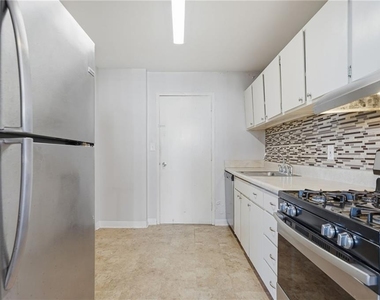 215 Piedmont Avenue Ne - Photo Thumbnail 9