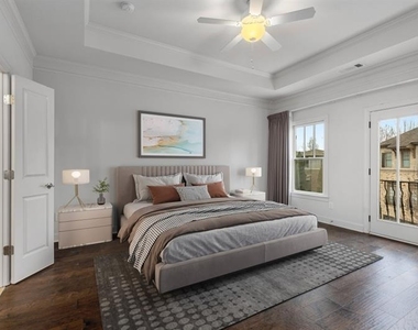 926 Canterbury Lane - Photo Thumbnail 14
