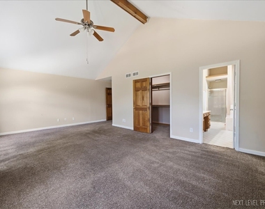 13 Saddlewood Court - Photo Thumbnail 17