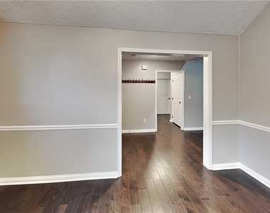 985 Crystal Water Drive - Photo Thumbnail 16