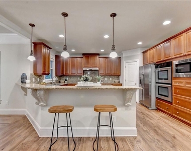 9848 Talisman Drive - Photo Thumbnail 22