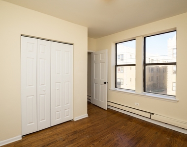 3213 W Diversey Avenue - Photo Thumbnail 3