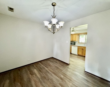 1737 Harrow Court - Photo Thumbnail 4