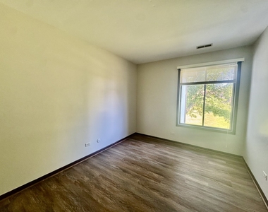1737 Harrow Court - Photo Thumbnail 10