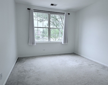1146 Bristol Lane - Photo Thumbnail 11