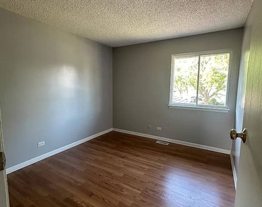 1741 Bell Drive - Photo Thumbnail 13