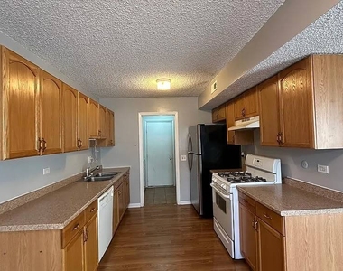 1741 Bell Drive - Photo Thumbnail 6