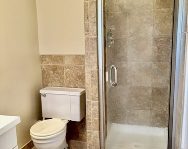 512 Karey Court - Photo Thumbnail 14