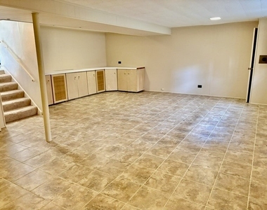512 Karey Court - Photo Thumbnail 22