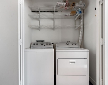 510 W Erie Street - Photo Thumbnail 20
