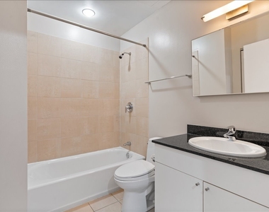 510 W Erie Street - Photo Thumbnail 19