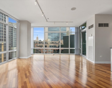 510 W Erie Street - Photo Thumbnail 7