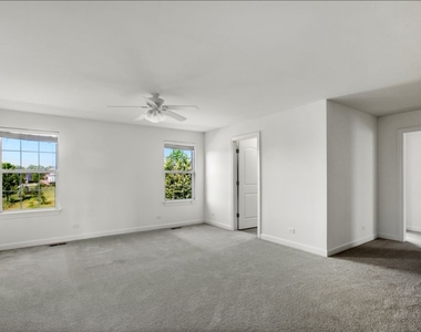 23590 N Sanctuary Club Drive - Photo Thumbnail 2