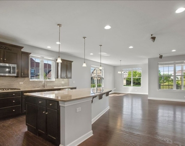 23590 N Sanctuary Club Drive - Photo Thumbnail 11