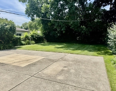 617 Lavergne Avenue - Photo Thumbnail 15