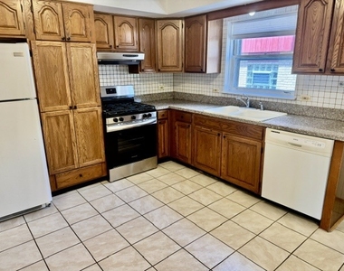 617 Lavergne Avenue - Photo Thumbnail 5