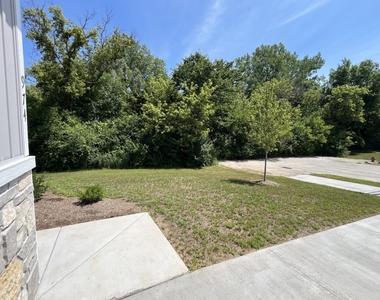 974 Meadow Lane - Photo Thumbnail 24