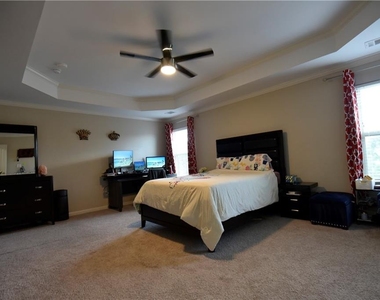1805 Kingsbridge Court - Photo Thumbnail 20