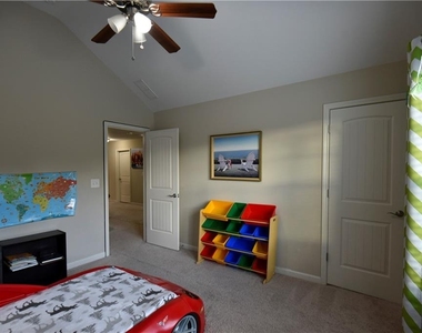 1805 Kingsbridge Court - Photo Thumbnail 25
