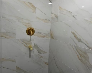 1805 Kingsbridge Court - Photo Thumbnail 53
