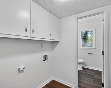 2164 Riverbrook Road - Photo Thumbnail 10