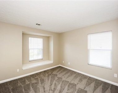3530 Sable Glen Lane - Photo Thumbnail 10