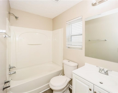 3530 Sable Glen Lane - Photo Thumbnail 11