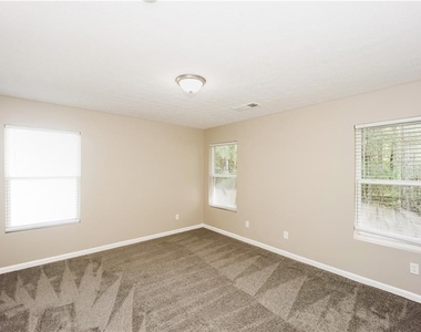 3530 Sable Glen Lane - Photo Thumbnail 8