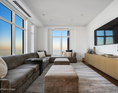 451 E Grand Avenue - Photo Thumbnail 9