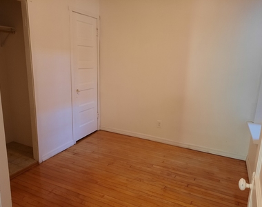 1512 N Artesian Avenue - Photo Thumbnail 9