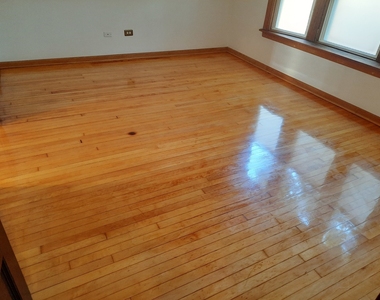 1512 N Artesian Avenue - Photo Thumbnail 6