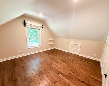 26w416 Macarthur Avenue - Photo Thumbnail 14