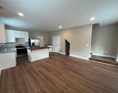 1027 Park Hill Drive - Photo Thumbnail 1