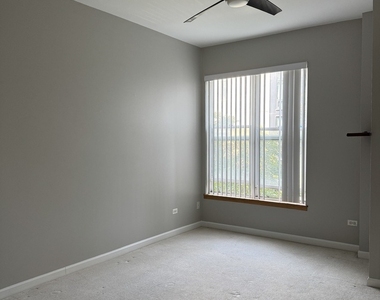 647 N Green Street - Photo Thumbnail 3