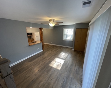 1202 Spur Court - Photo Thumbnail 7