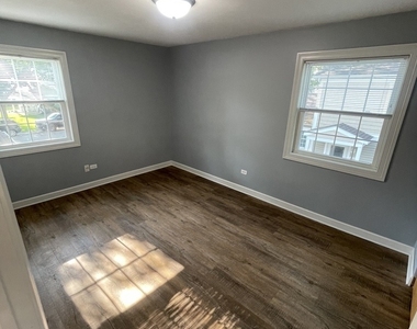 1202 Spur Court - Photo Thumbnail 9