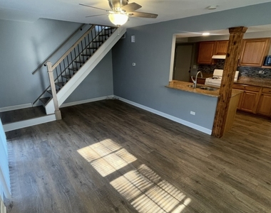 1202 Spur Court - Photo Thumbnail 3
