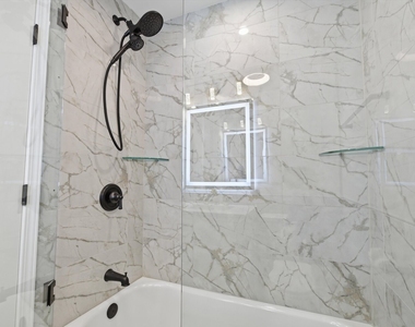 5510 S Cornell Avenue - Photo Thumbnail 10