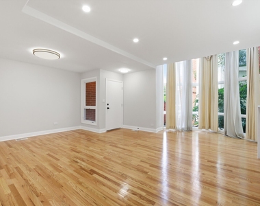 5510 S Cornell Avenue - Photo Thumbnail 3
